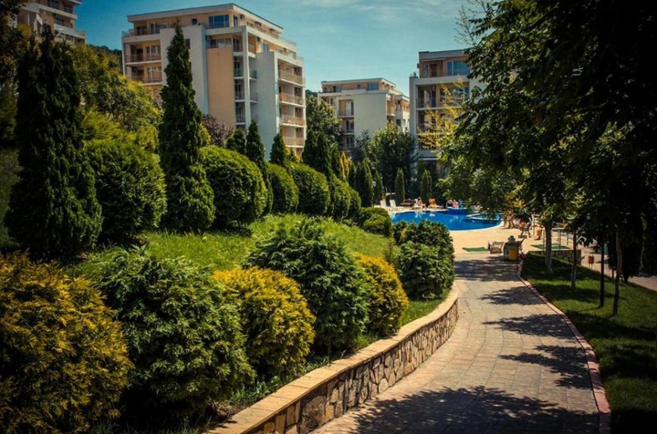 Fort Noks - Menada Apartments Sveti Vlas Eksteriør bilde