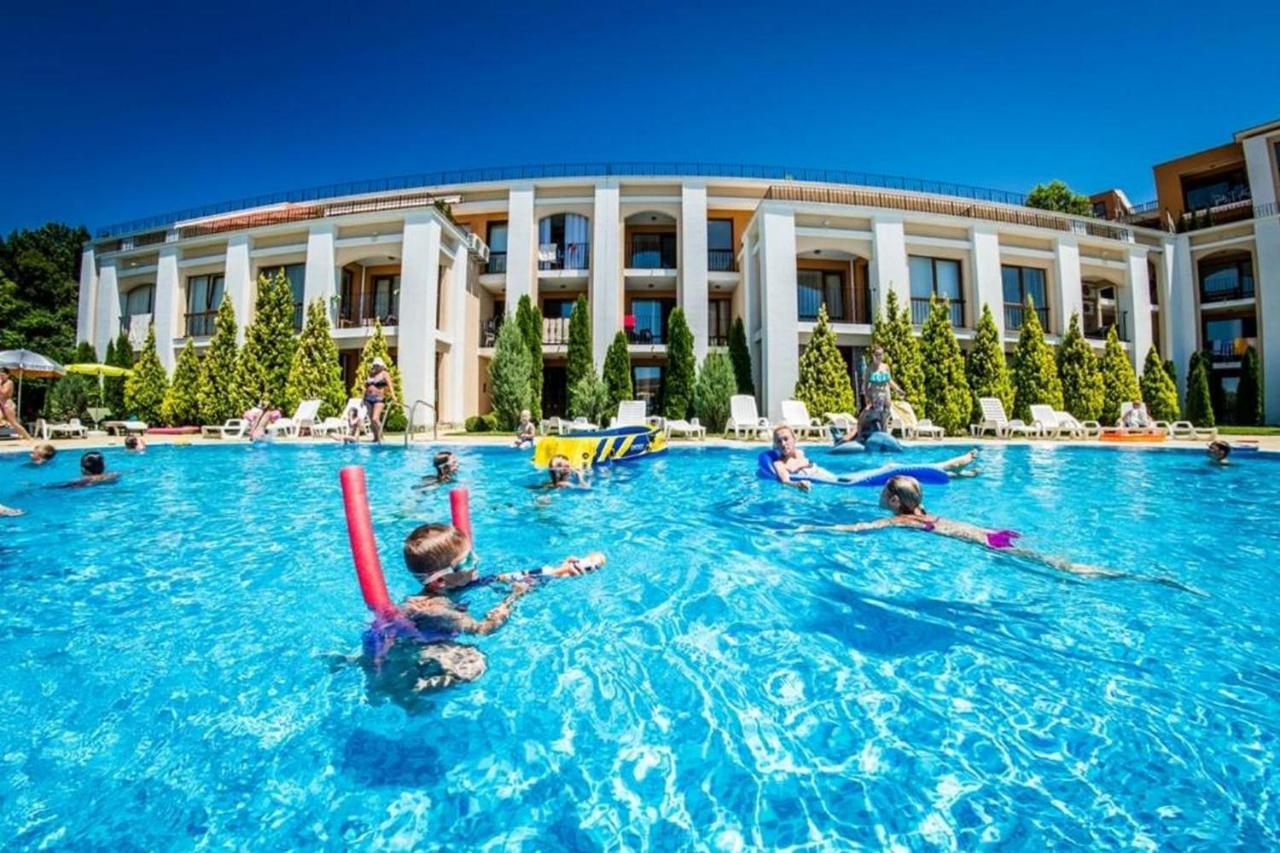 Fort Noks - Menada Apartments Sveti Vlas Eksteriør bilde