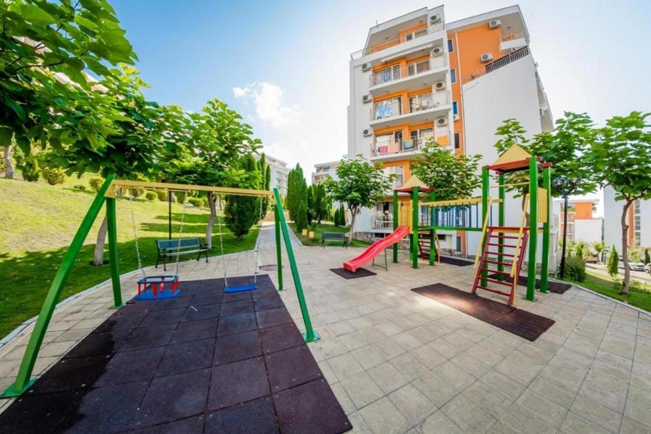Fort Noks - Menada Apartments Sveti Vlas Eksteriør bilde