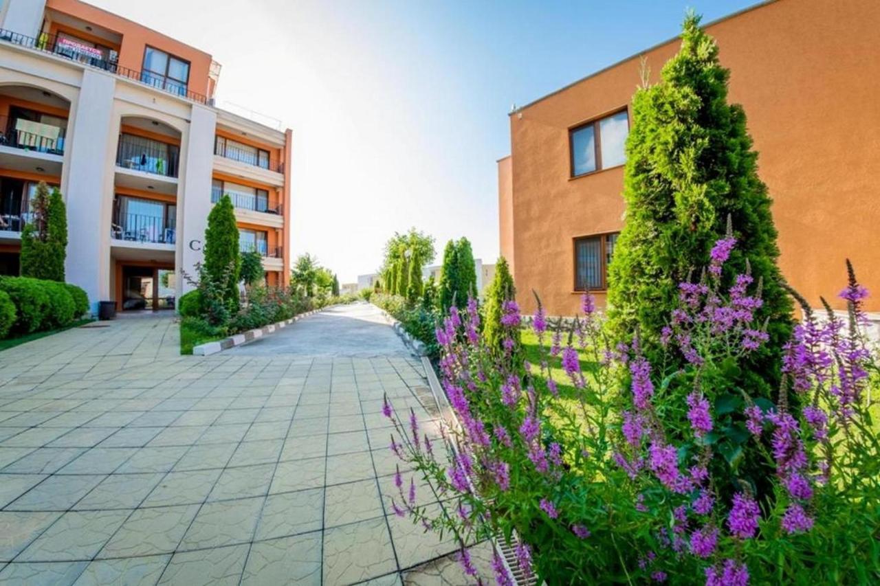 Fort Noks - Menada Apartments Sveti Vlas Eksteriør bilde