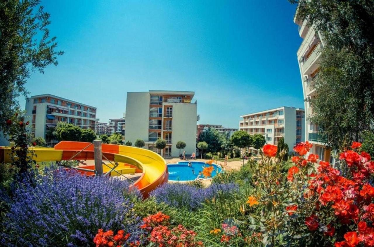 Fort Noks - Menada Apartments Sveti Vlas Eksteriør bilde