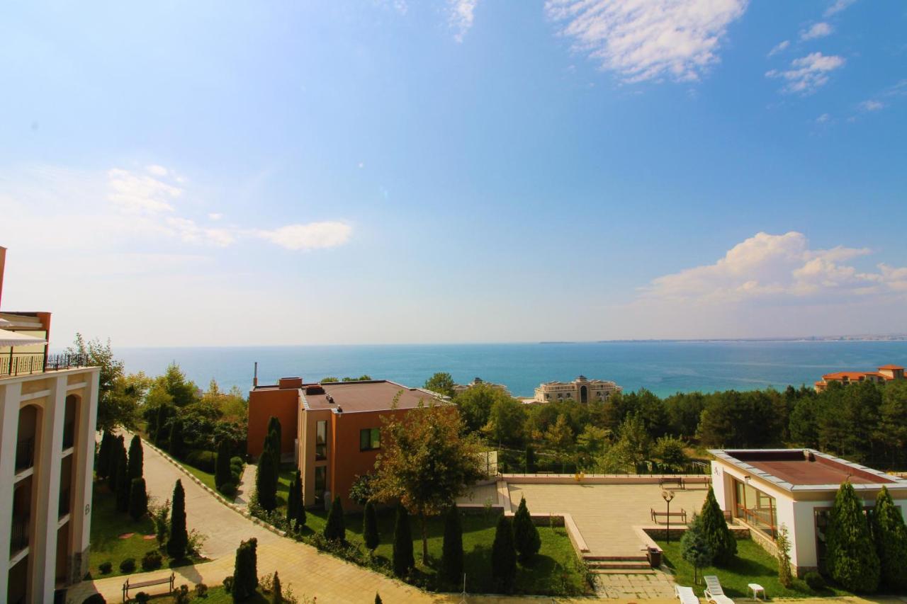 Fort Noks - Menada Apartments Sveti Vlas Eksteriør bilde