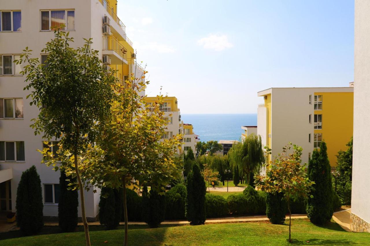 Fort Noks - Menada Apartments Sveti Vlas Eksteriør bilde