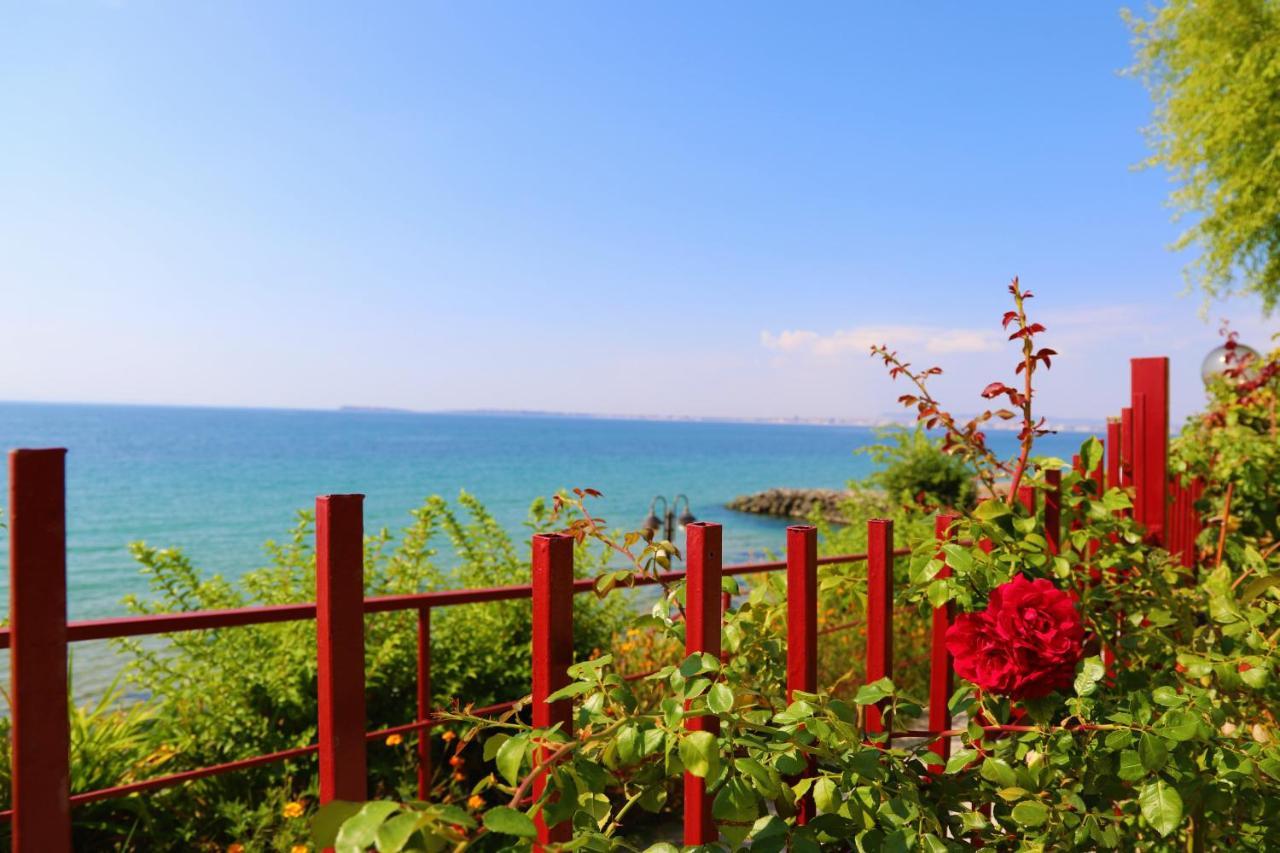 Fort Noks - Menada Apartments Sveti Vlas Eksteriør bilde